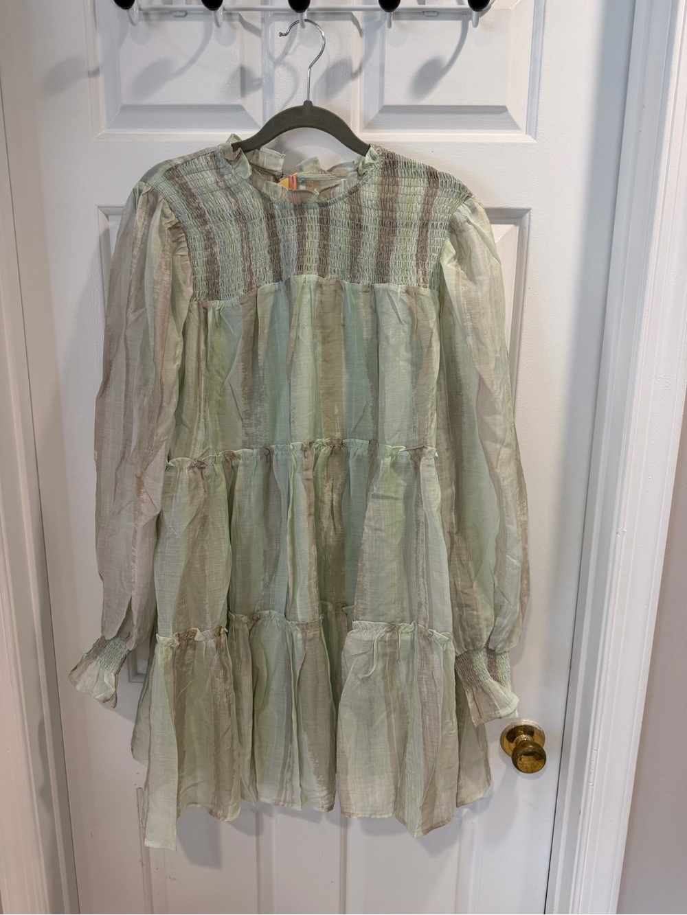 NWT Entro Boutique Smocked Tiered Dress in Light Green Sz L - Picture 2 of 6